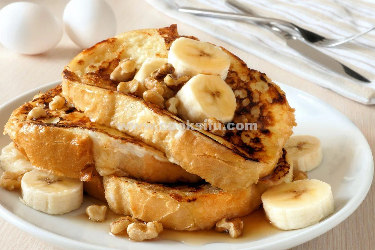 French Toast with Banana and Walnuts
