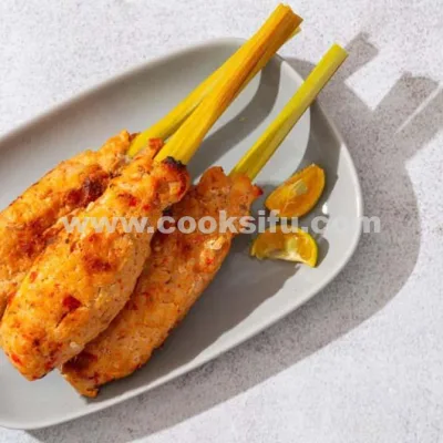 Balinese Sate Lilit (Minced Meat Satay)
